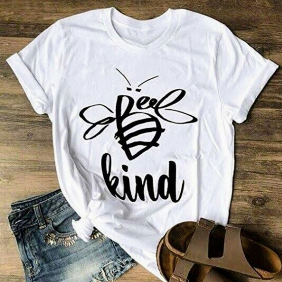 Boutique Tops - New Bee Kind Comfy Casual Graphic T-shirt